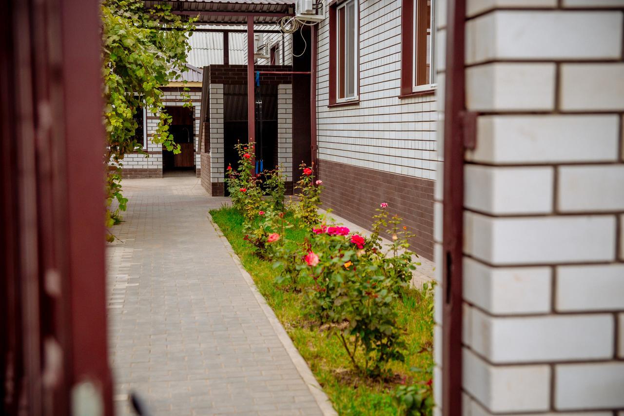 Elion Hotel Balakovo Exterior photo